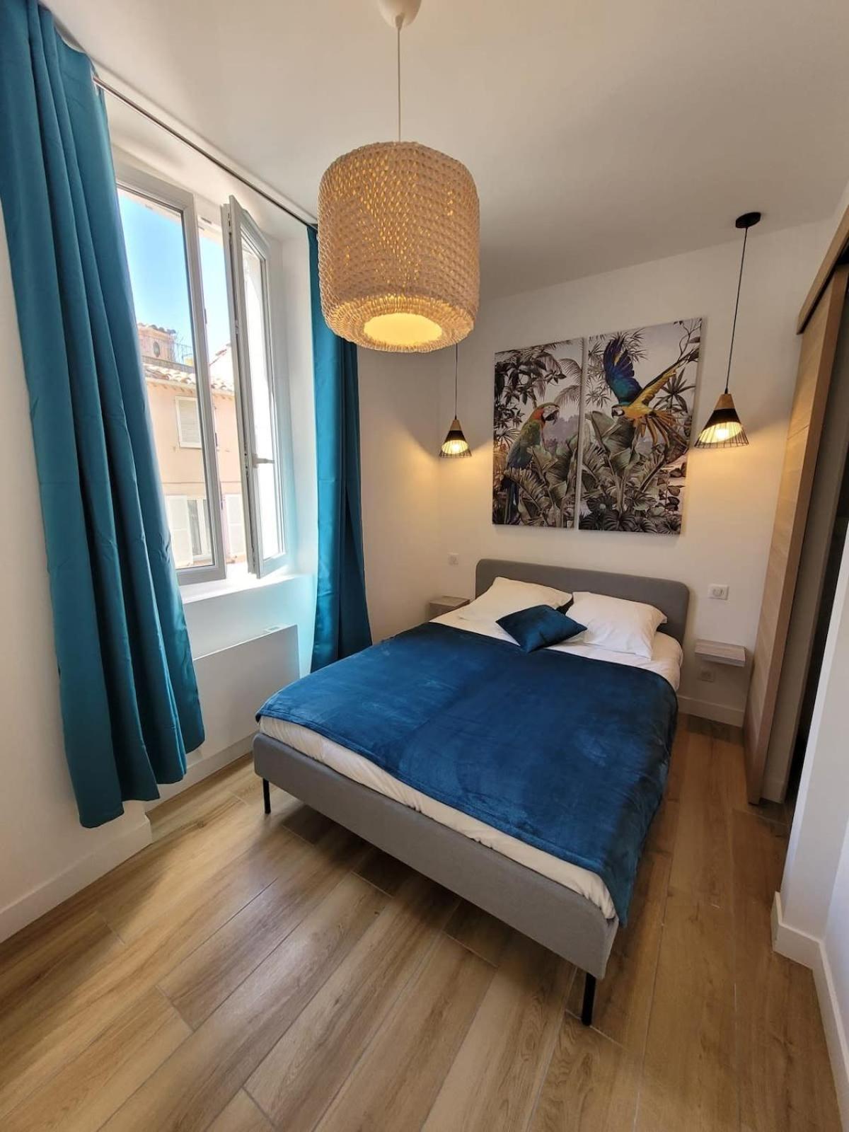 06An - Beautiful Apartment In The Heart Of Old Antibes Ngoại thất bức ảnh