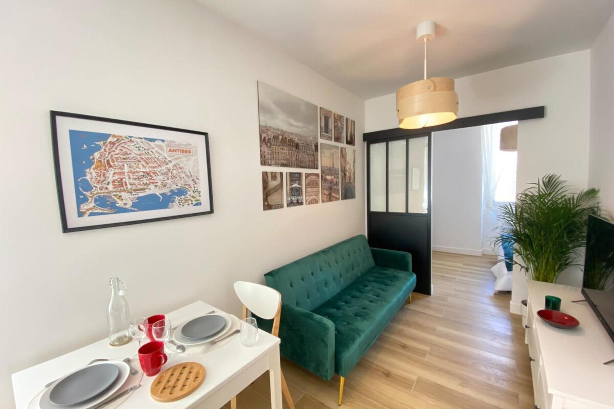 06An - Beautiful Apartment In The Heart Of Old Antibes Ngoại thất bức ảnh